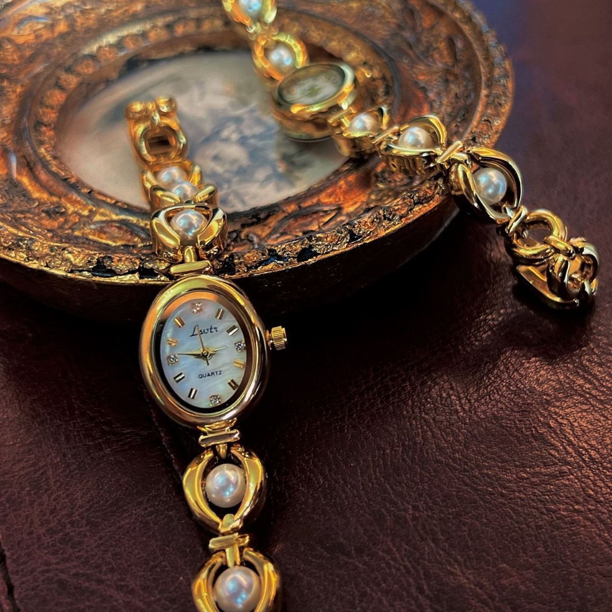 New High-End Gem Pearl Woman W - مراجعة Luxury Watch Vintage وسعره