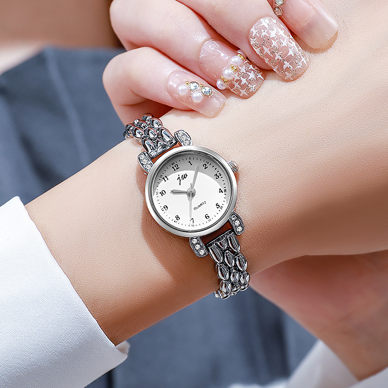 Fashion Women Bracelet Watches - مراجعة Luxury Watch With Arabic Numerals وسعره