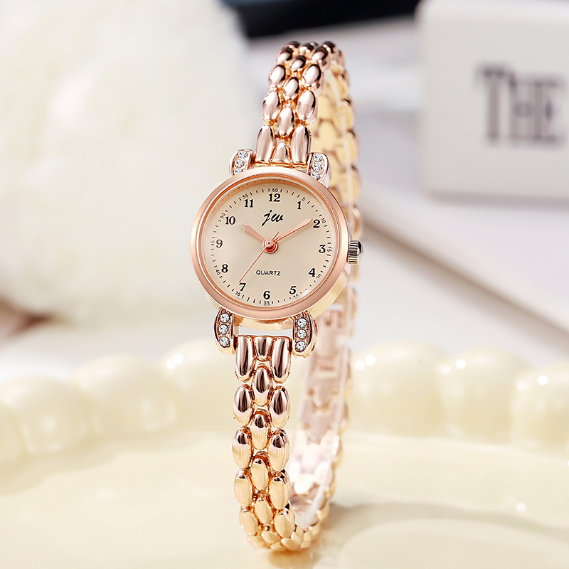 Fashion Women Bracelet Watches - مراجعة Luxury Watch With Arabic Numerals وسعره