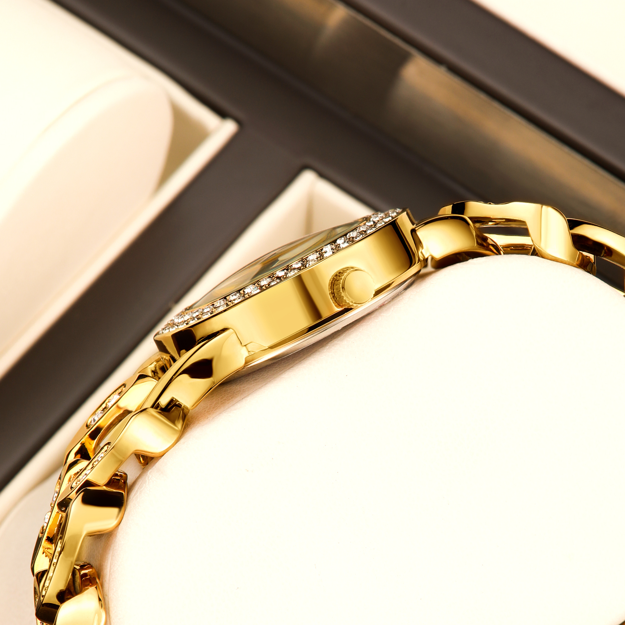 YaLaLuSiStylish ladies’ luxury - مراجعة Luxury Watch List وسعره