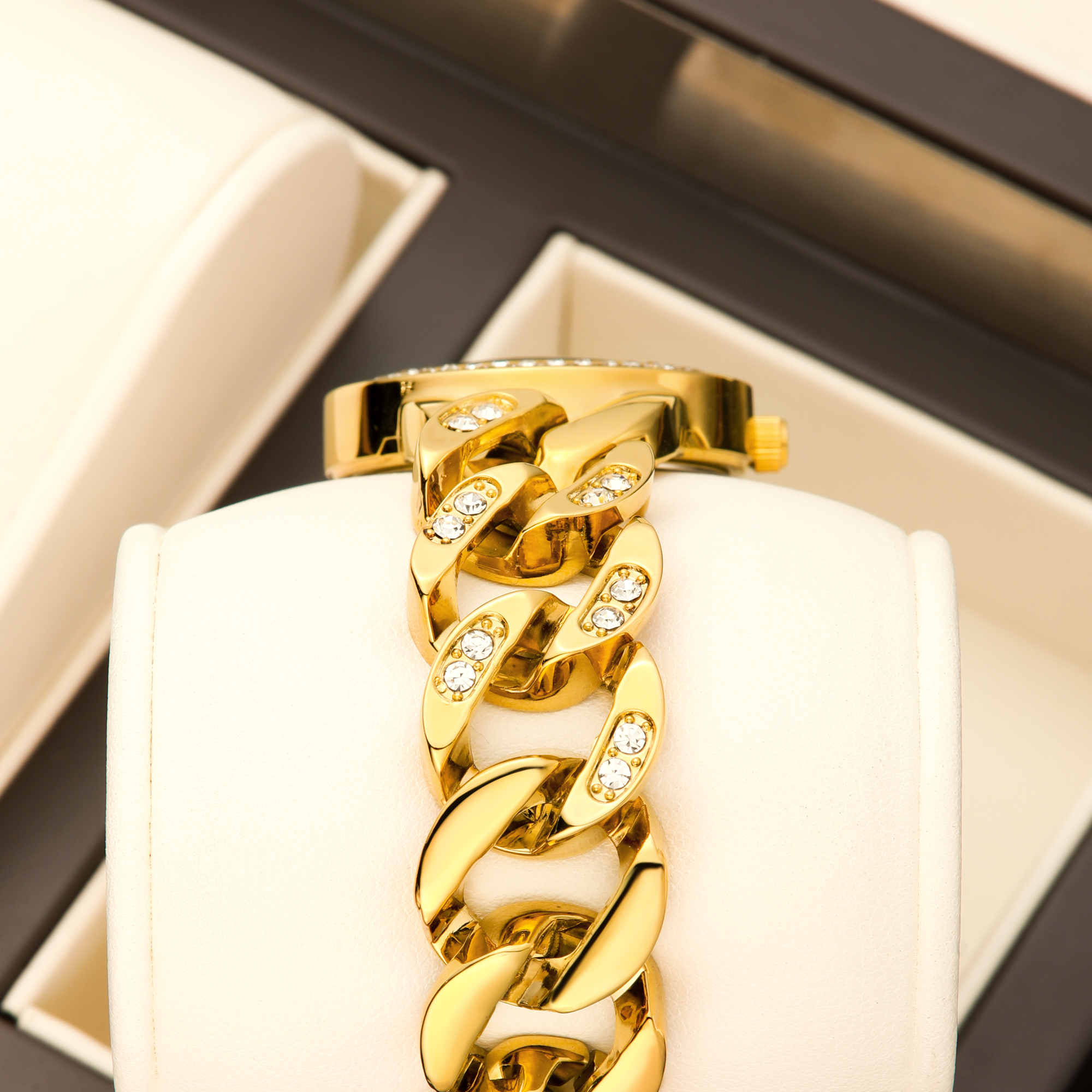 YaLaLuSiStylish ladies’ luxury - مراجعة Luxury Watch List وسعره