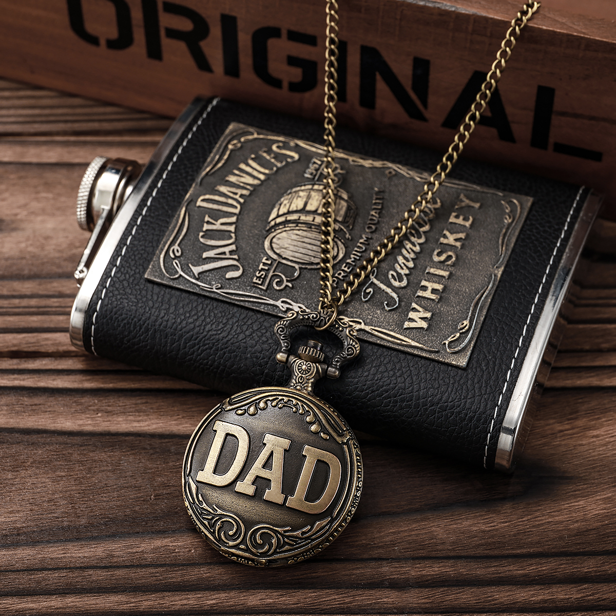 Vintage Bronze Pocket Watch, R - مراجعة Bronze Case Watch وسعره