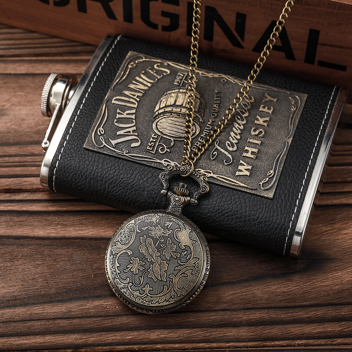 Vintage Bronze Pocket Watch, R - مراجعة Bronze Case Watch وسعره