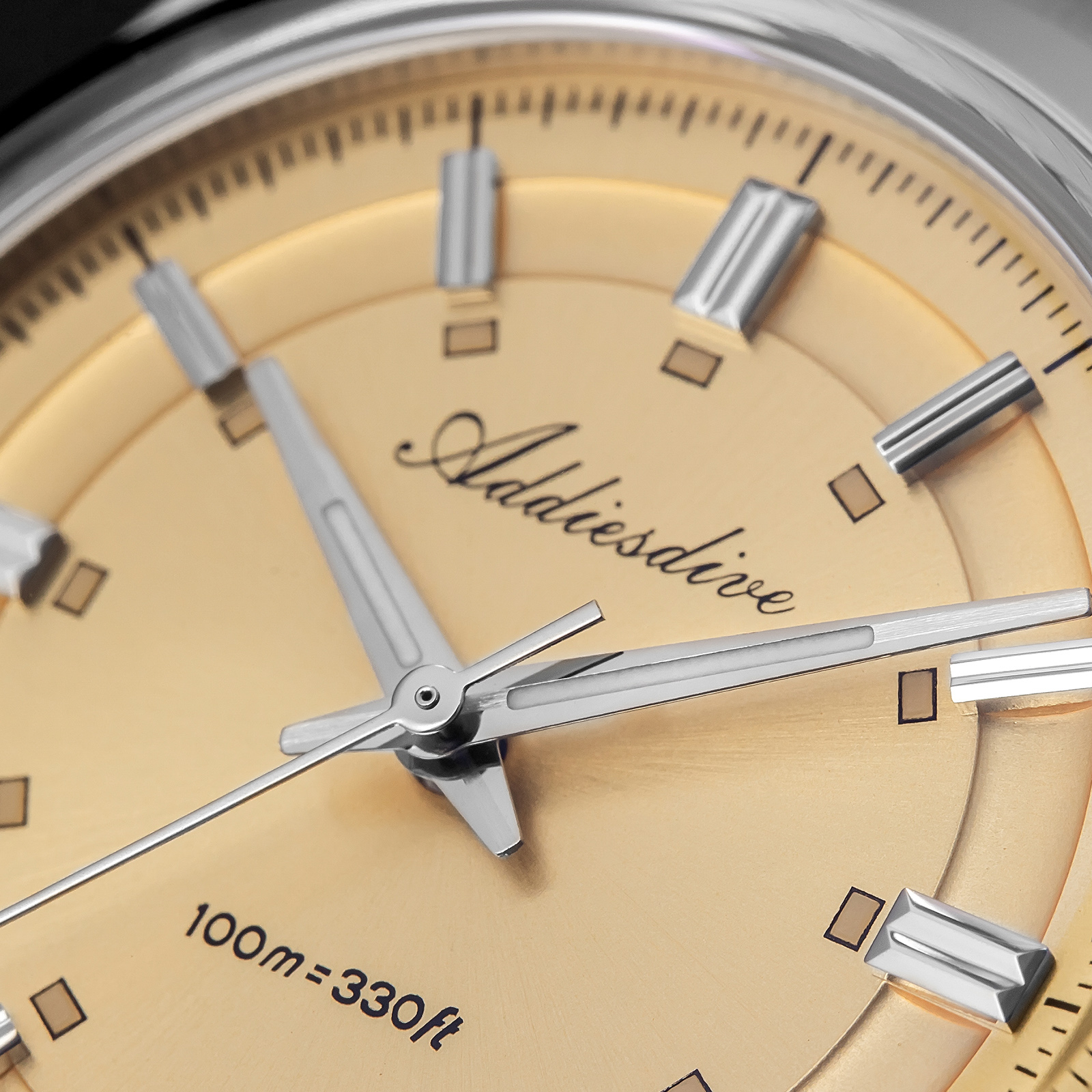 ADDIESDIVE Super Luminous Japa - مراجعة Luxury Watch With Bracelet وسعره