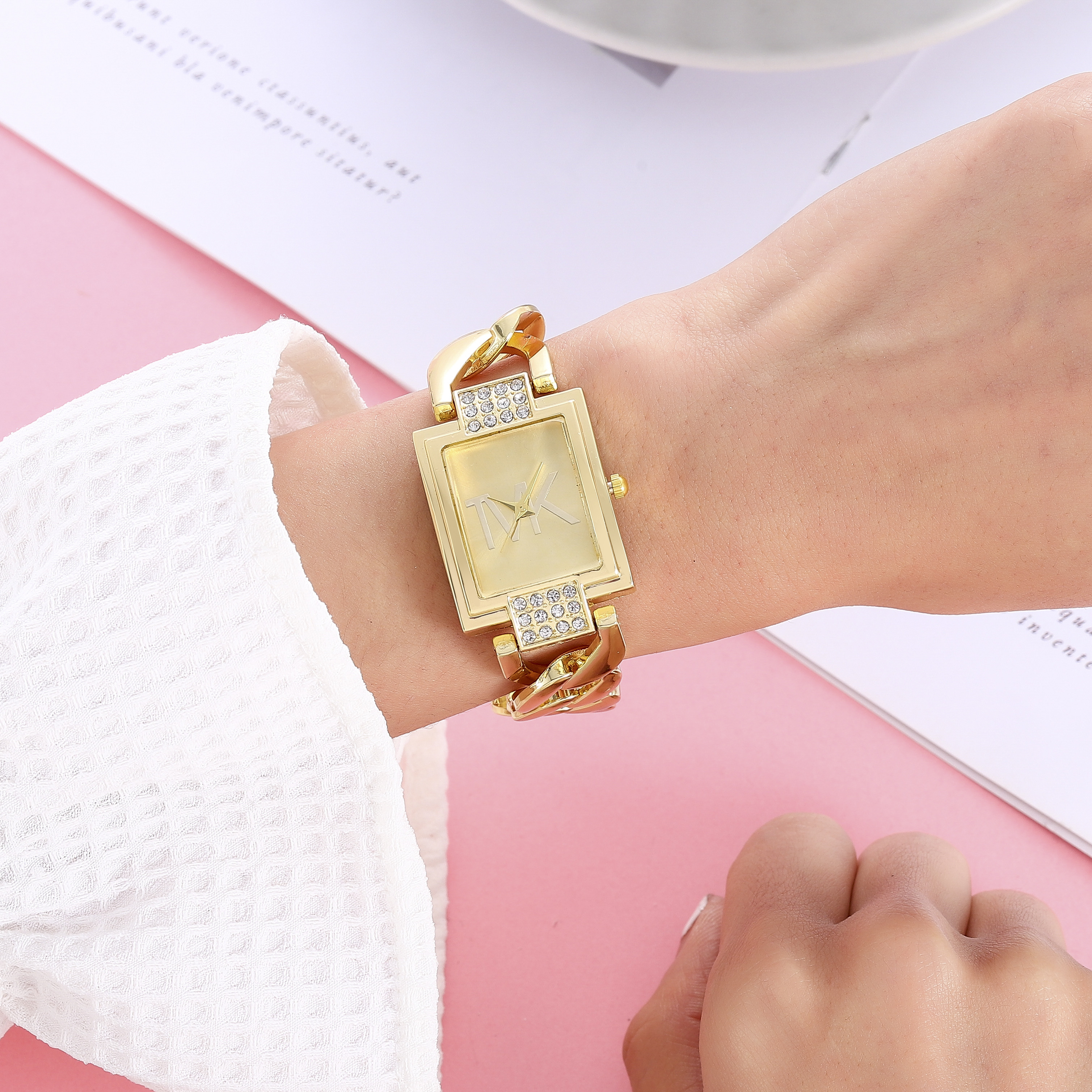 Luxury Brand Women's Watch Fas - مراجعة Luxury Watch Events وسعره