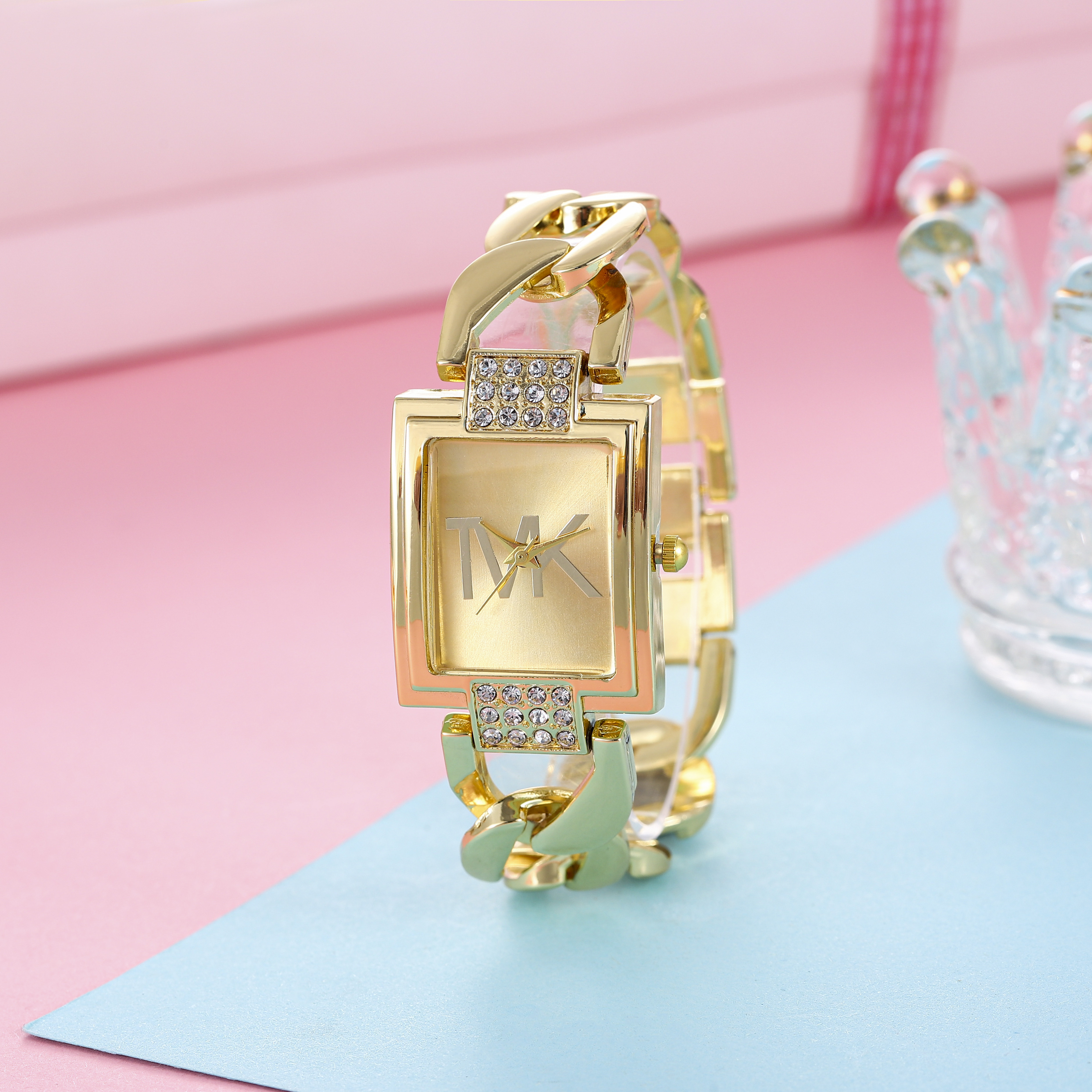 Luxury Brand Women's Watch Fas - مراجعة Luxury Watch Events وسعره