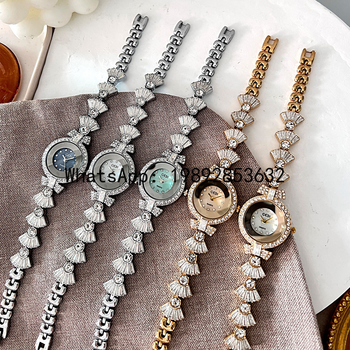 SLT Women's Light Luxury Diamo - مراجعة Luxury Watch Events وسعره