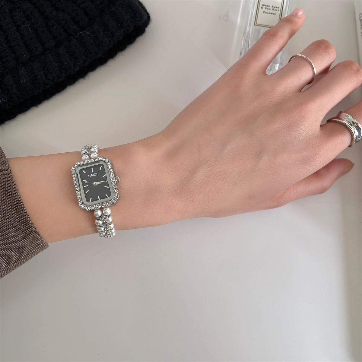 Luxury Women Bracelet Watch Sm - مراجعة Luxury Watch Vintage وسعره