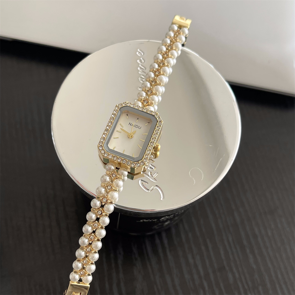 Luxury Women Bracelet Watch Sm - مراجعة Luxury Watch Vintage وسعره