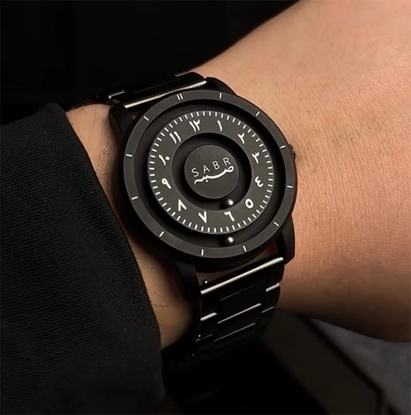 Sabr Arabic Numerals Men's Qua - مراجعة Luxury Watch With Arabic Numerals وسعره