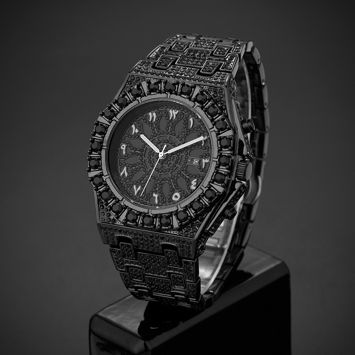 Uwin Luxury Full Paved Sunflow - مراجعة Luxury Watch With Arabic Numerals وسعره