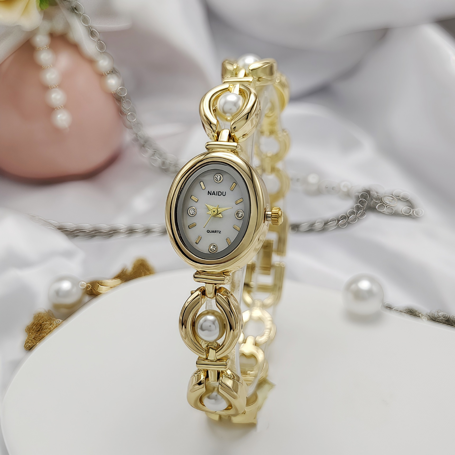 New bracelet watch for women,  - مراجعة Luxury Watch Vintage وسعره