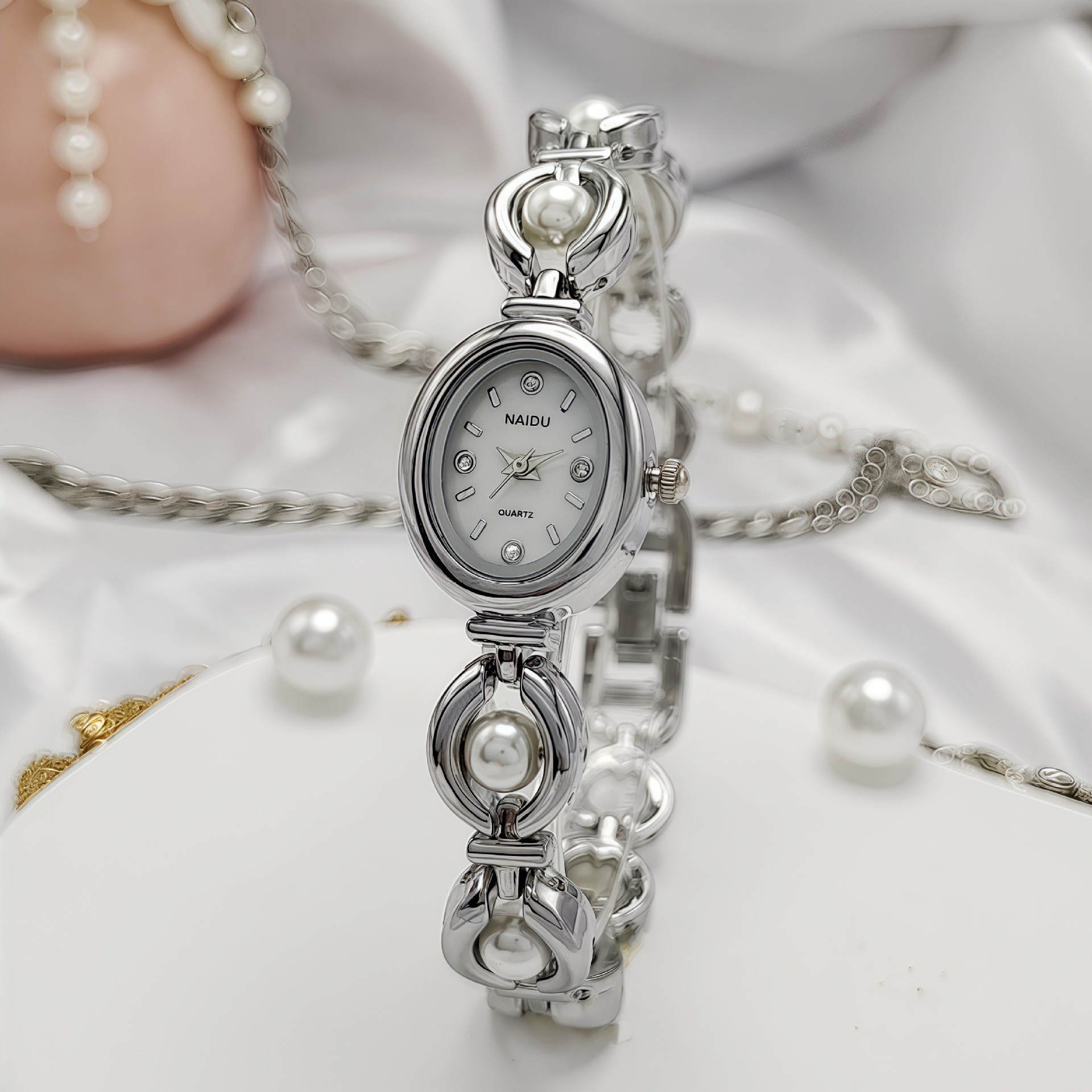 New bracelet watch for women,  - مراجعة Luxury Watch Vintage وسعره