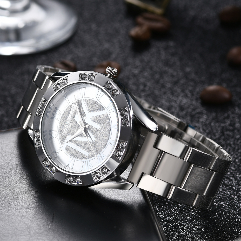 Luxury Women's Watch Fashion 2 - مراجعة Luxury Watch Events وسعره