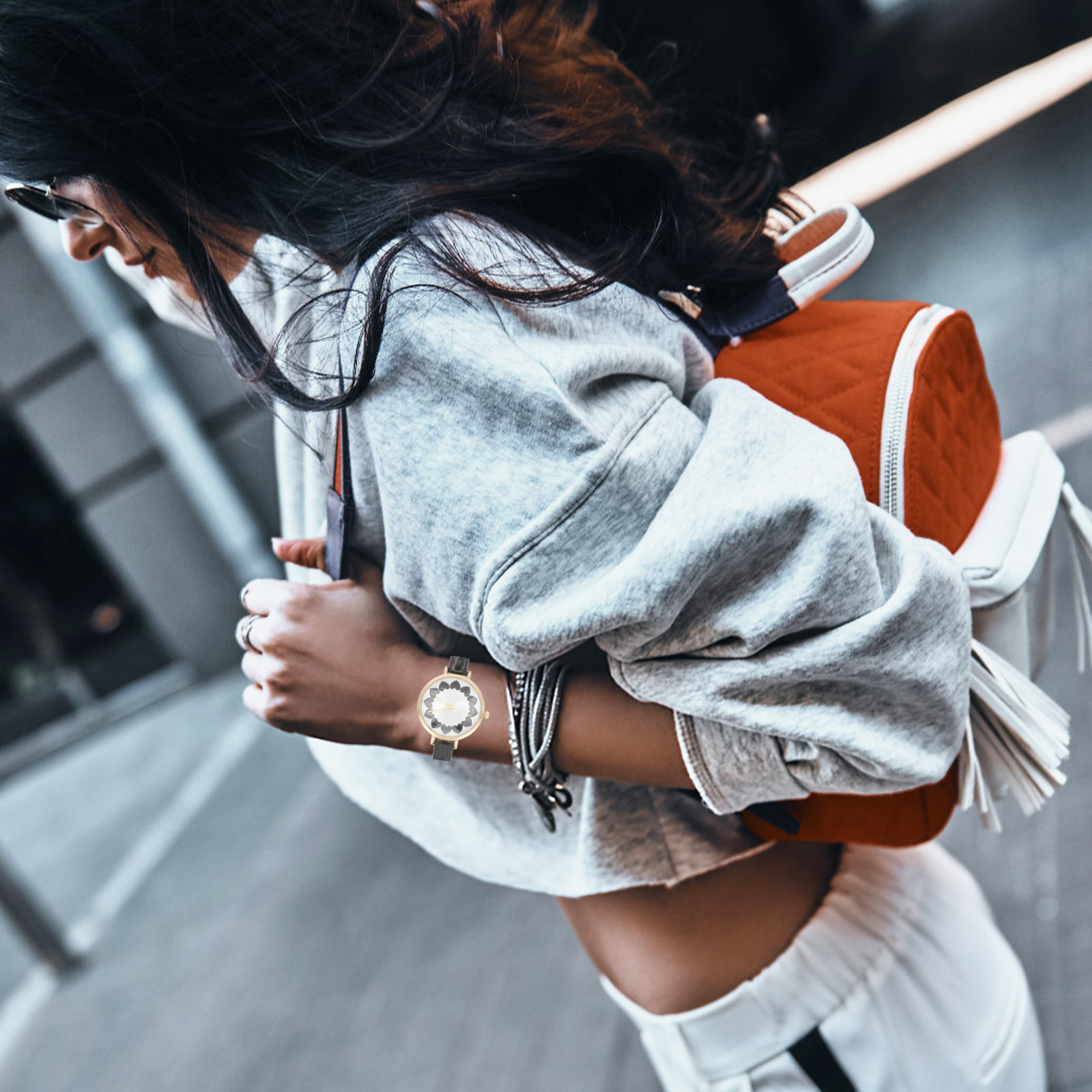 Floral Dial Women Quartz Watch - مراجعة Luxury Watch Events وسعره